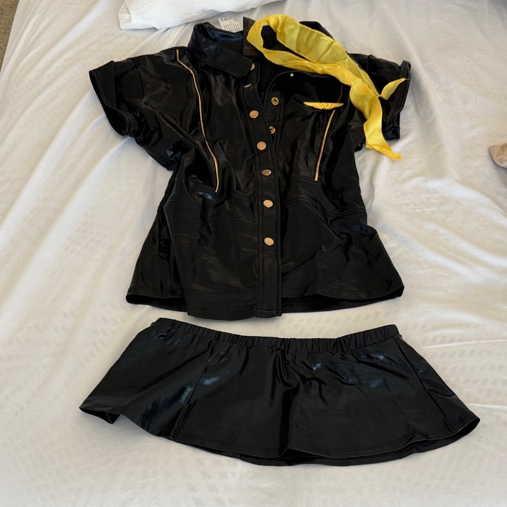 flight attendant halloween costume NWT